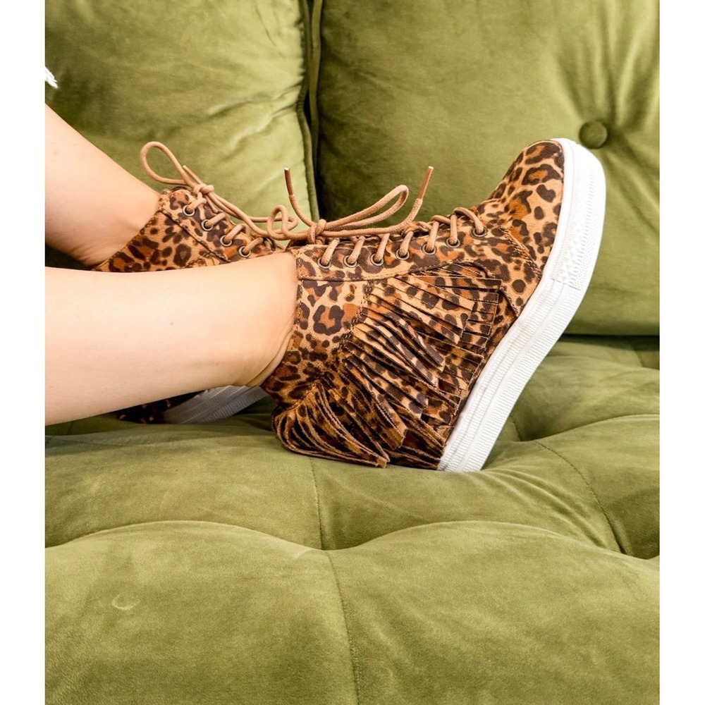 Not Rated Leopard Wedge Sneakers Fringe Lace Up Women's Size 6.5 Casual Suede